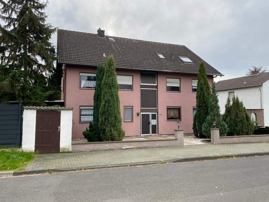 Weilerswist: Erdgeschoßwohnung mit großem Garten in ruhiger Ortsrandlage von Weilerswist zu vermieten. 